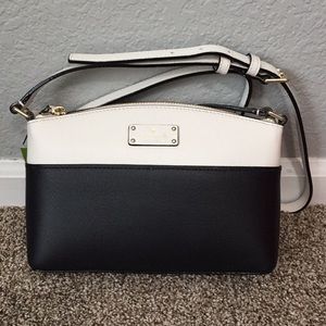 Kate spade crossbody leather bag for sale!
